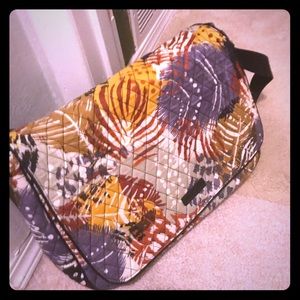 Vera Bradley messenger laptop bag